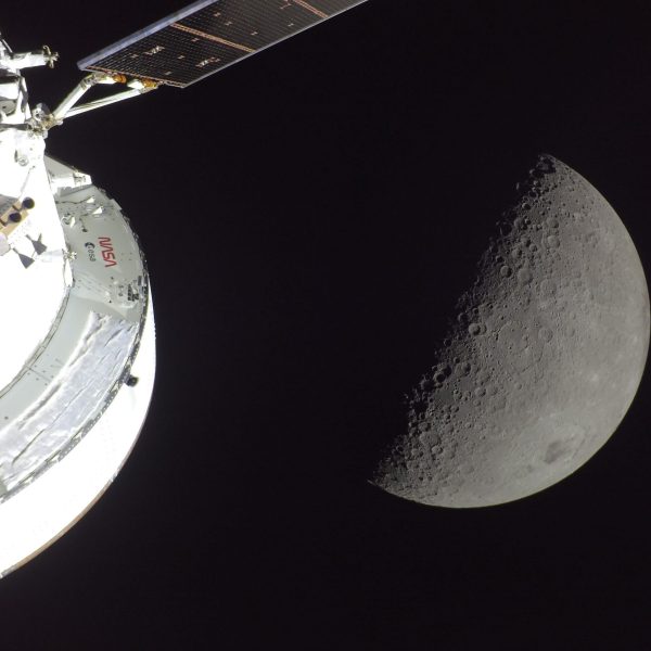 FD06_Lunar-Flyby-and-Eclipse