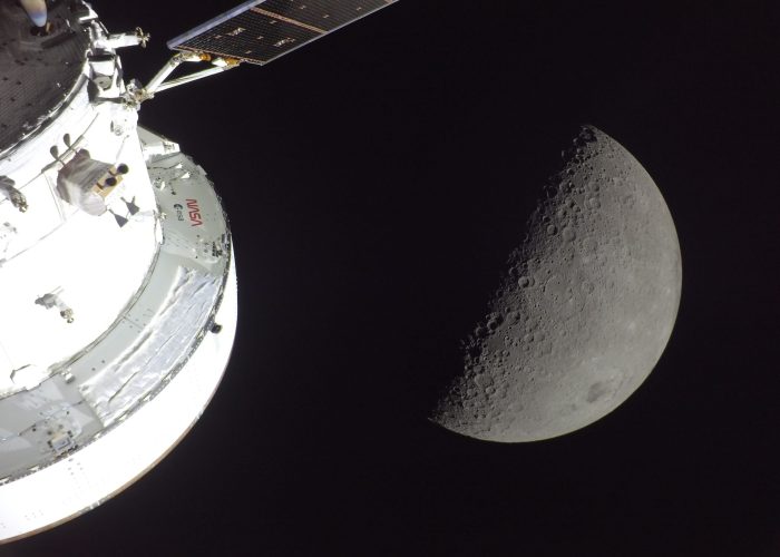 FD06_Lunar-Flyby-and-Eclipse