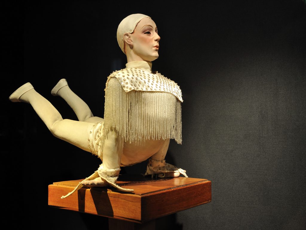 Automate_contorsionniste