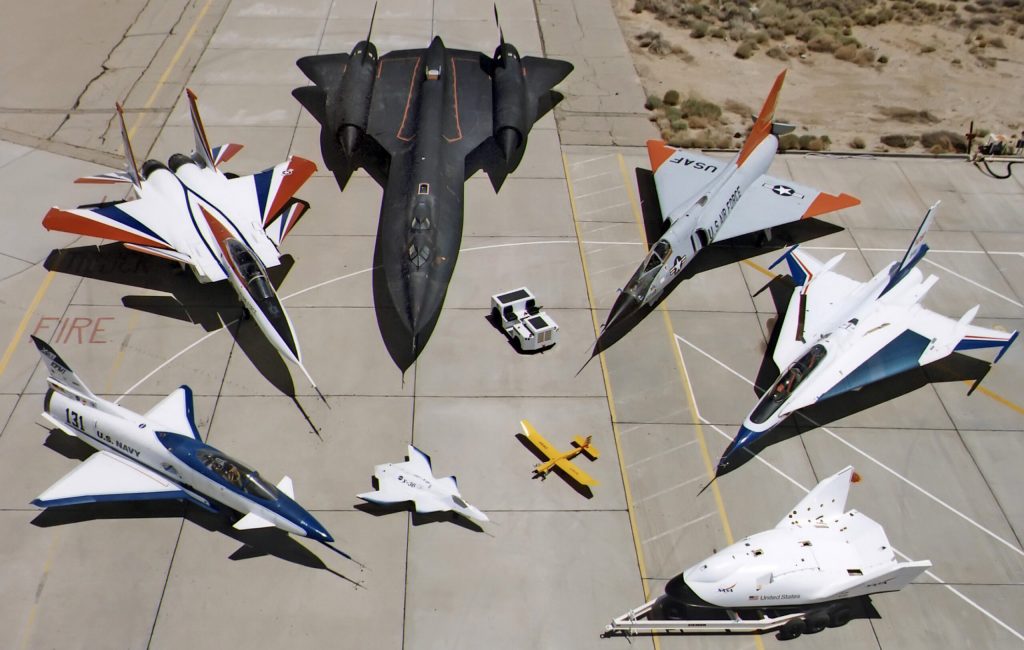 Collection_of_military_aircraft