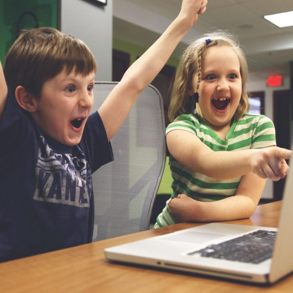 startupstockphotos-children-593313